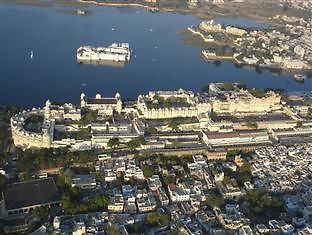 Raj Palace Otel Udaipur Dış mekan fotoğraf
